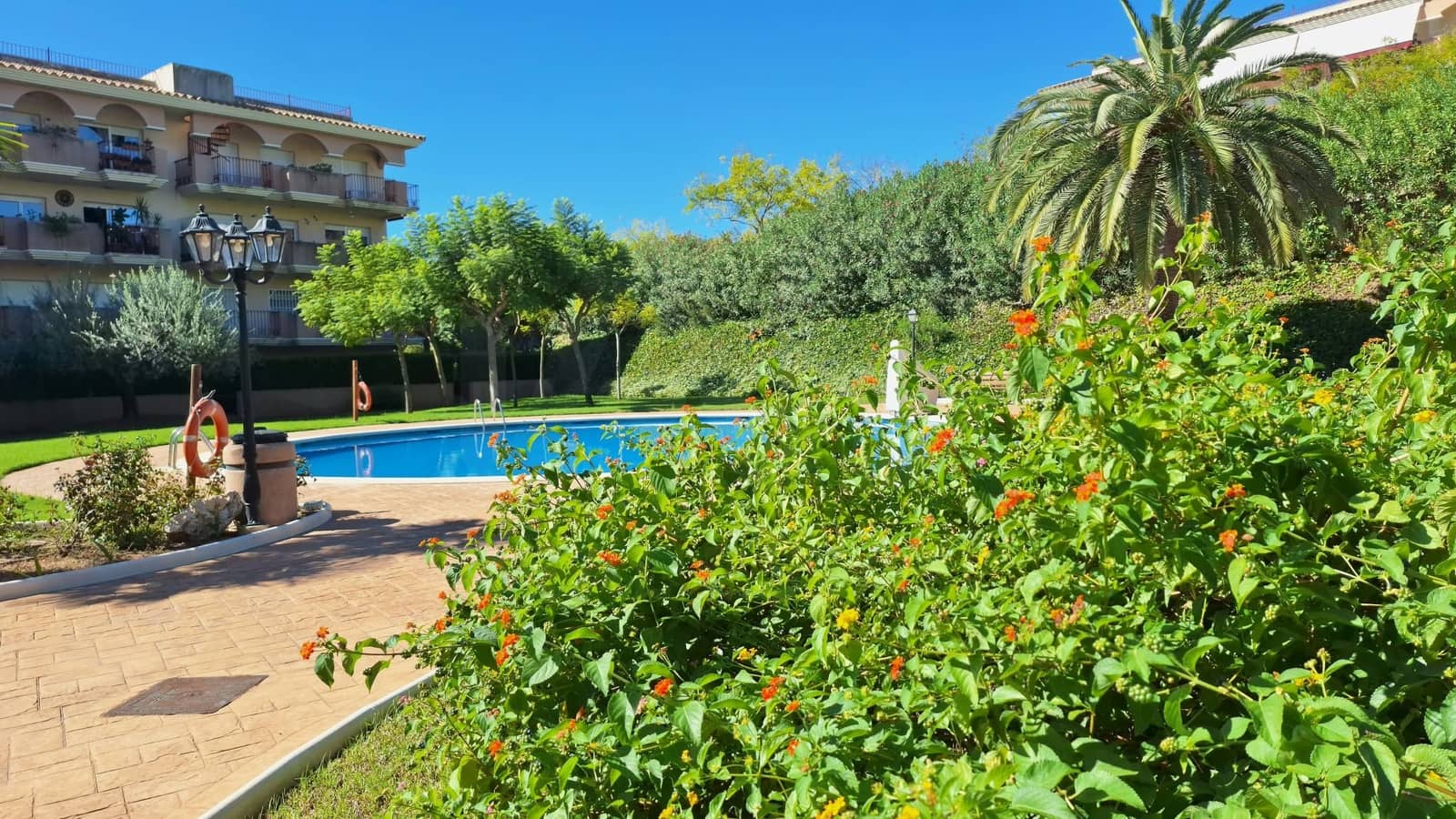 2 bedroom Apartment for sale in Sant Carles de la Rapita with pool garage - € 255,000 (Ref: 10153158)
