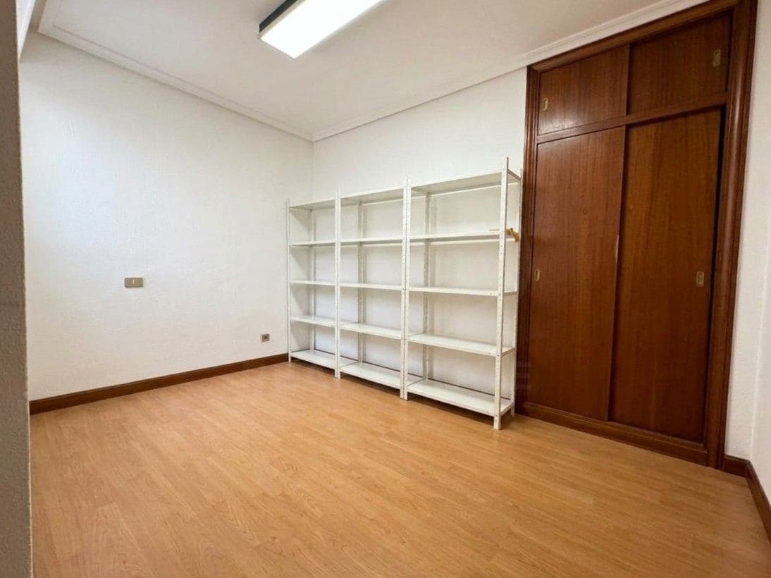 2 bedroom Apartment for sale in Palencia city - € 119,000 (Ref: 10153160)