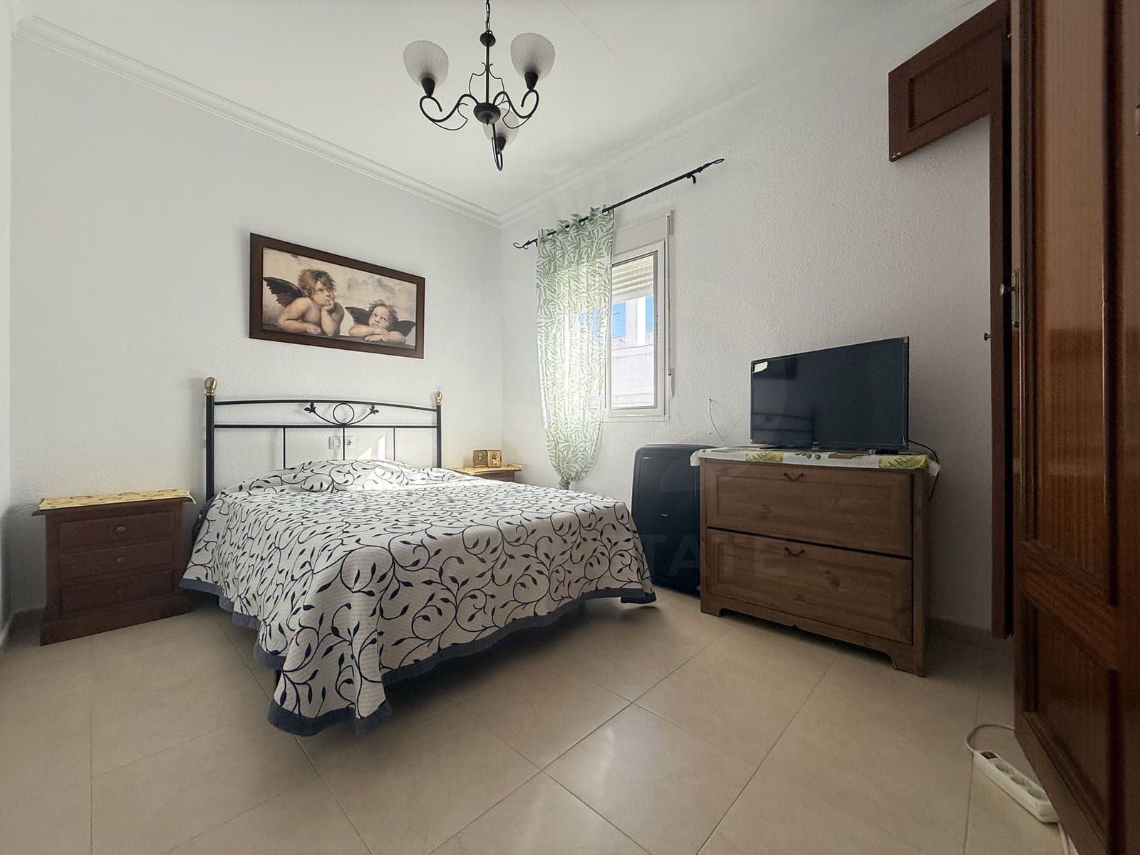 4 bedroom Apartment for sale in Lepe - € 140,000 (Ref: 10153251)