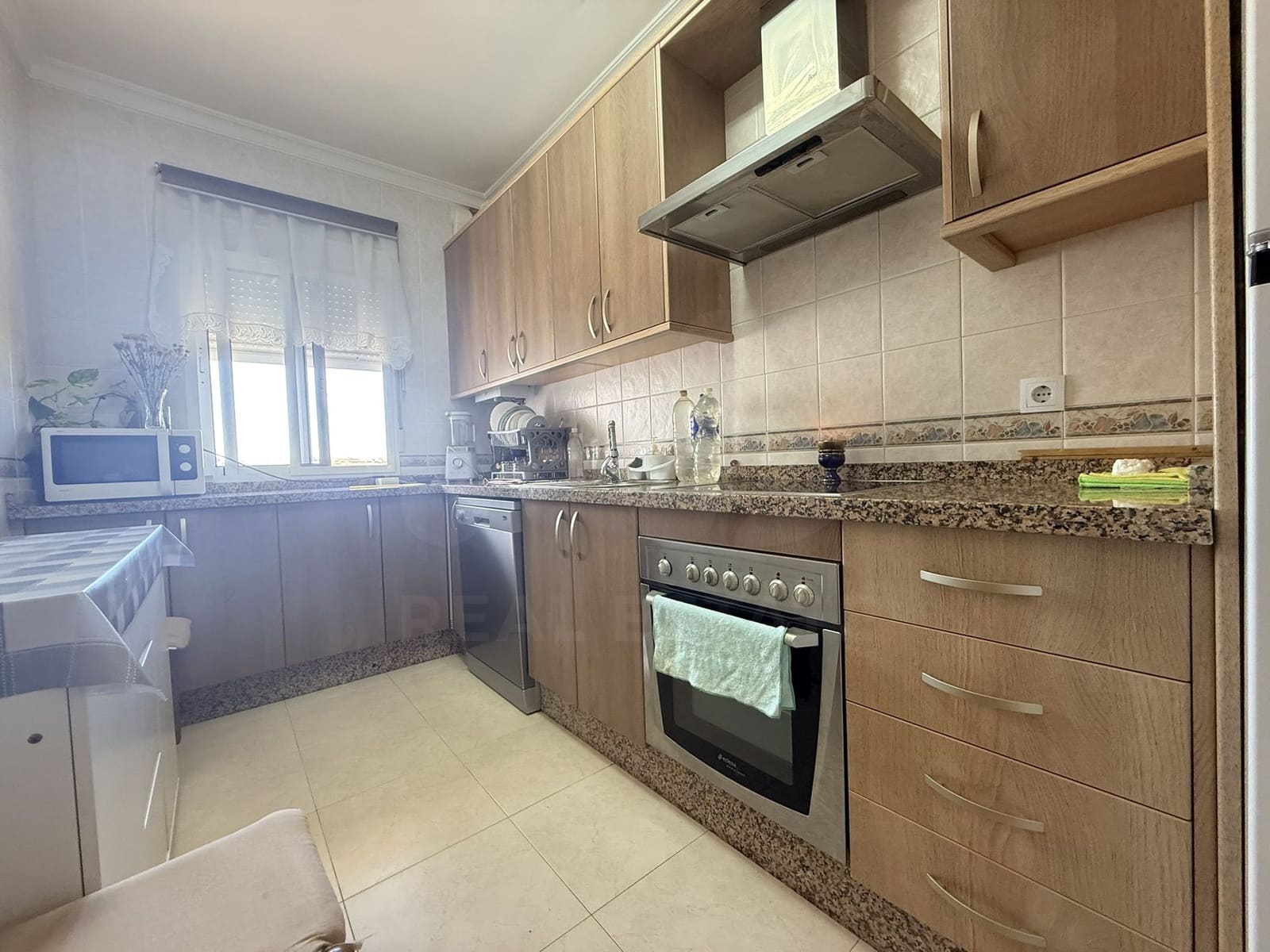 4 bedroom Apartment for sale in Lepe - € 140,000 (Ref: 10153251)