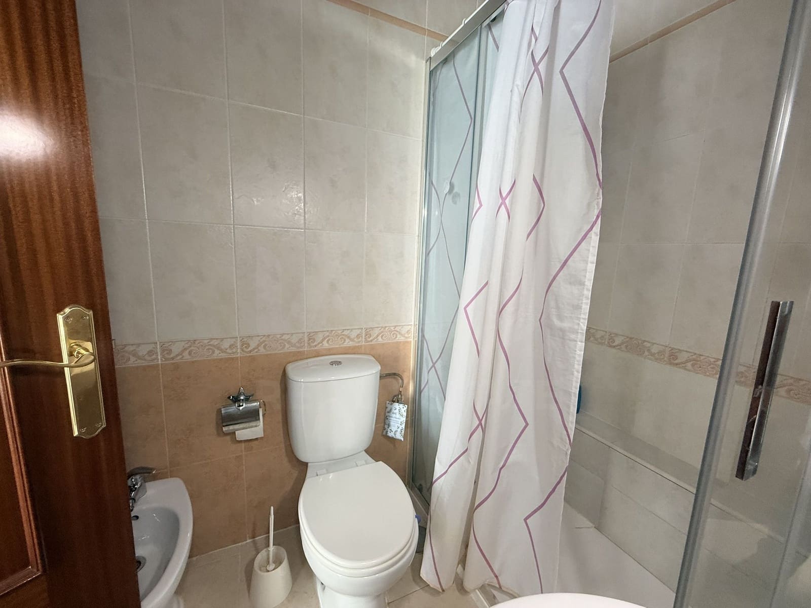 4 bedroom Apartment for sale in Lepe - € 140,000 (Ref: 10153251)