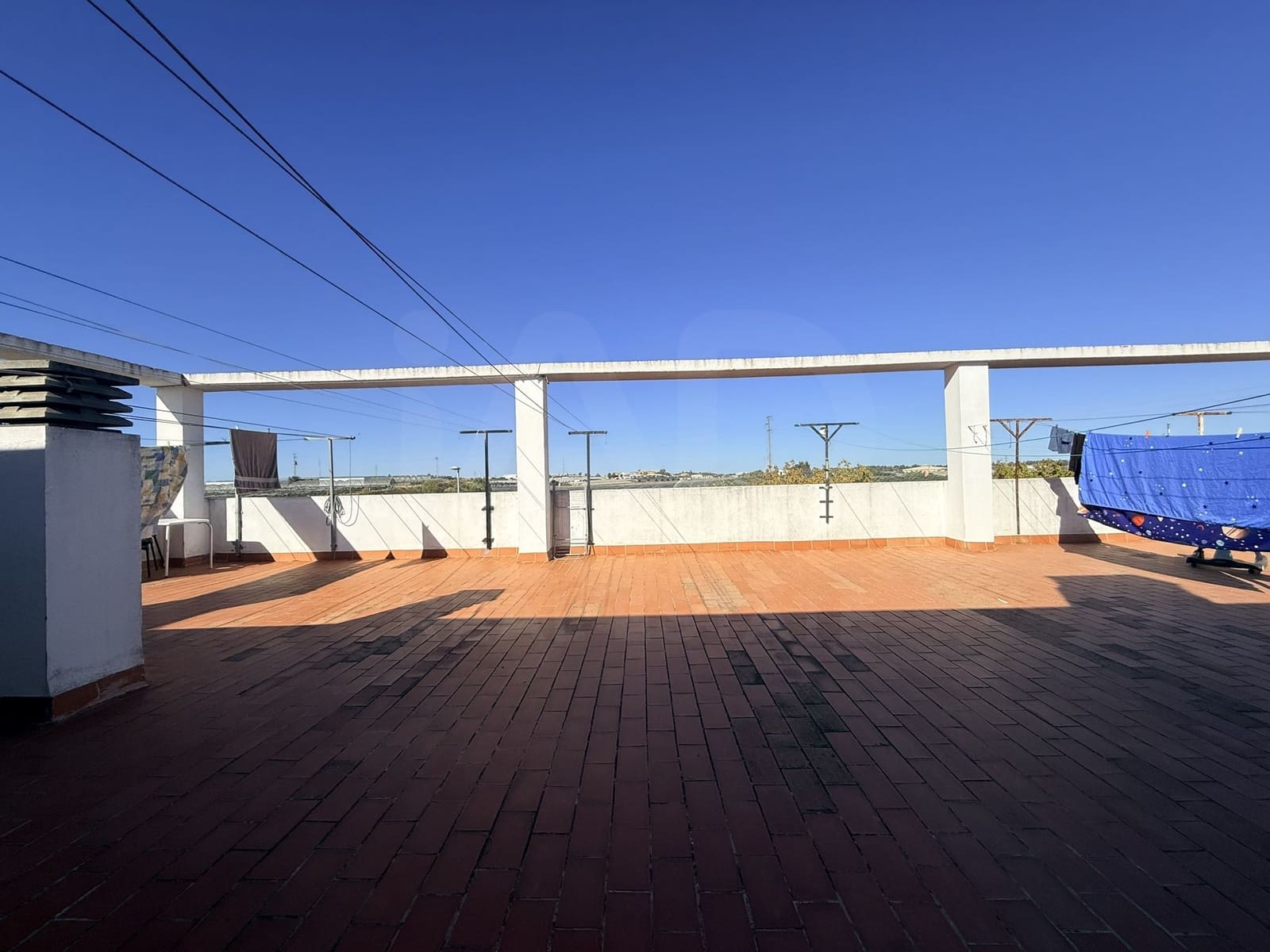 4 bedroom Apartment for sale in Lepe - € 140,000 (Ref: 10153251)