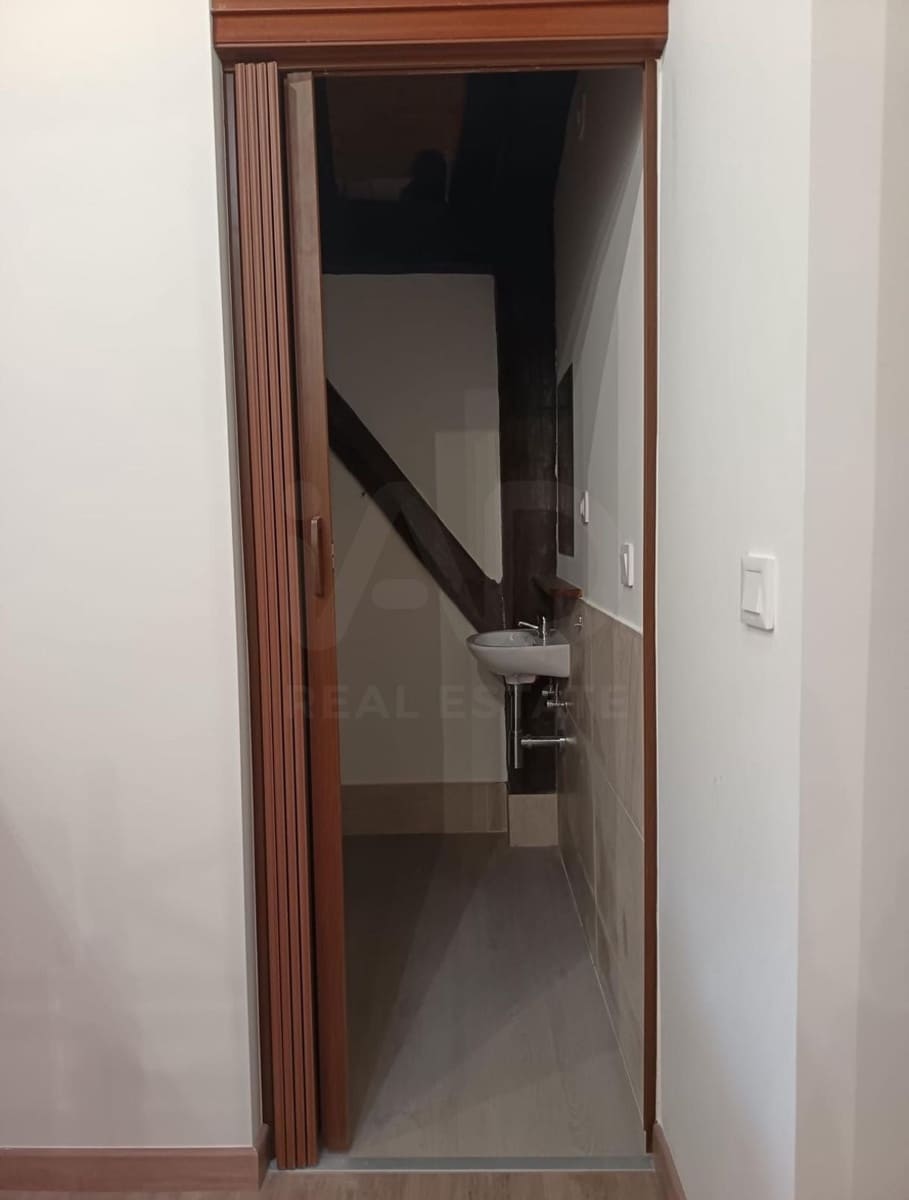 6 bedroom Apartment for sale in Segura - € 220,000 (Ref: 10153253)