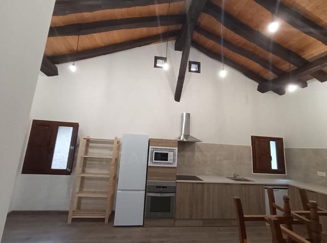 6 bedroom Apartment for sale in Segura - € 220,000 (Ref: 10153253)