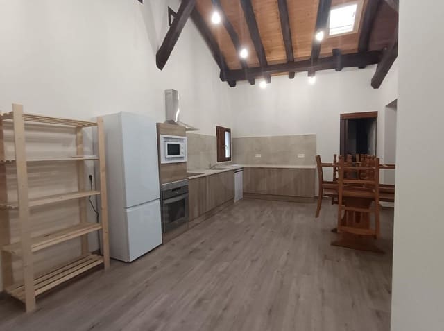 6 bedroom Apartment for sale in Segura - € 220,000 (Ref: 10153253)