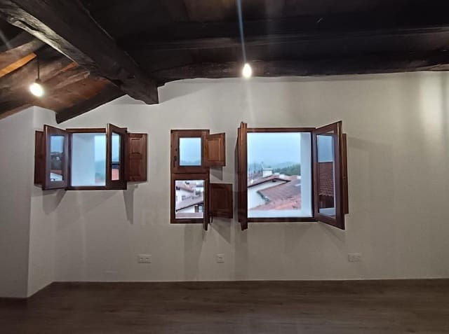 6 bedroom Apartment for sale in Segura - € 220,000 (Ref: 10153253)
