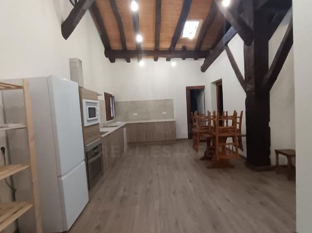6 bedroom Apartment for sale in Segura - € 220,000 (Ref: 10153253)