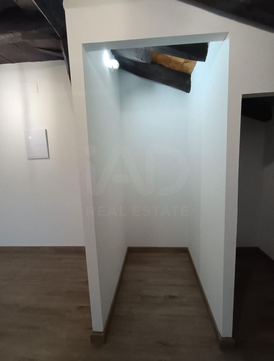 6 bedroom Apartment for sale in Segura - € 220,000 (Ref: 10153253)