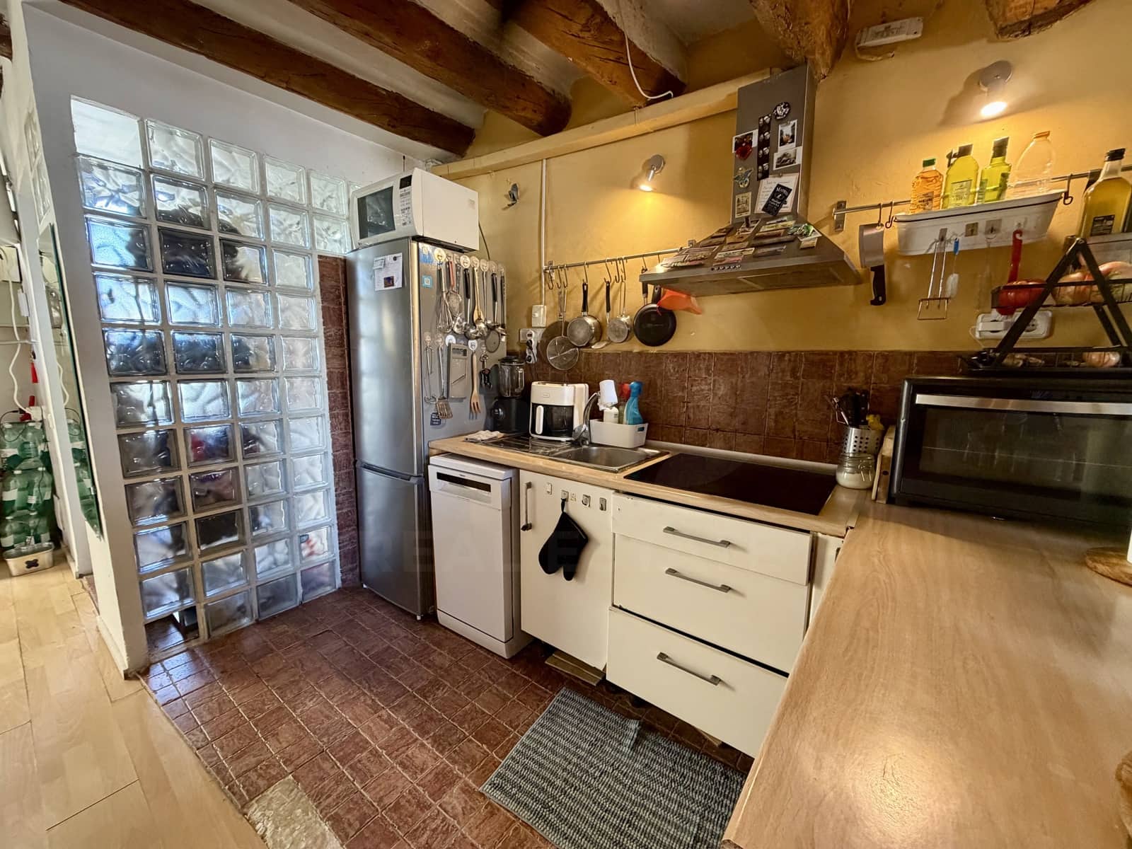2 makuuhuone Kattohuoneisto myytävänä paikassa Barcelona kaupunki - 229 000 € (Ref: 10153255)