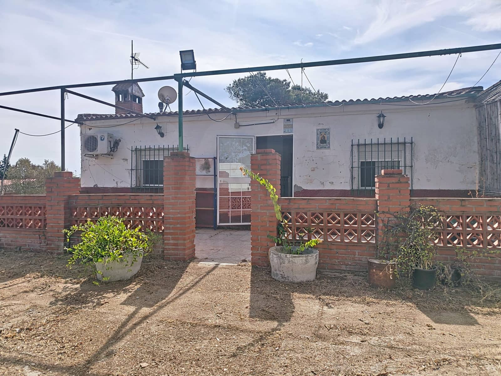 Finca/Country House for sale in Gibraleon with pool - € 149,900 (Ref: 10153258)