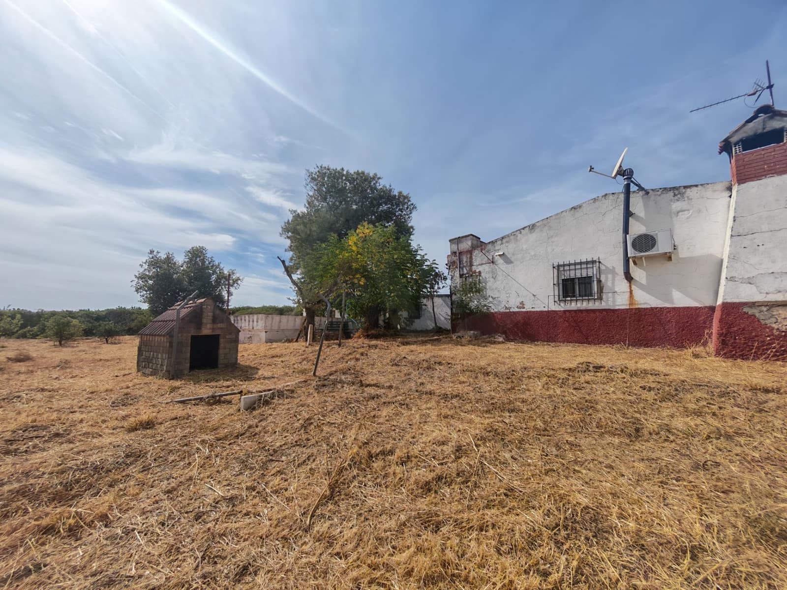 Finca/Country House for sale in Gibraleon with pool - € 149,900 (Ref: 10153258)