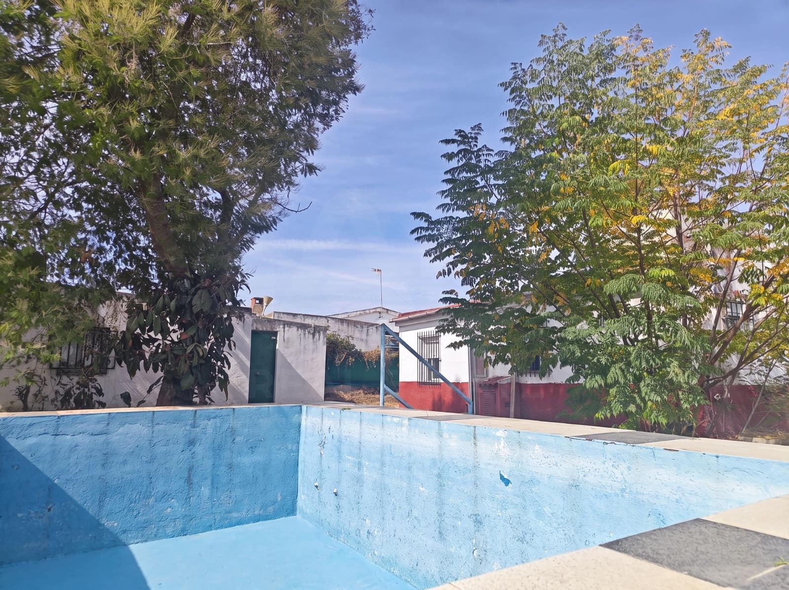 Finca/Country House for sale in Gibraleon with pool - € 149,900 (Ref: 10153258)