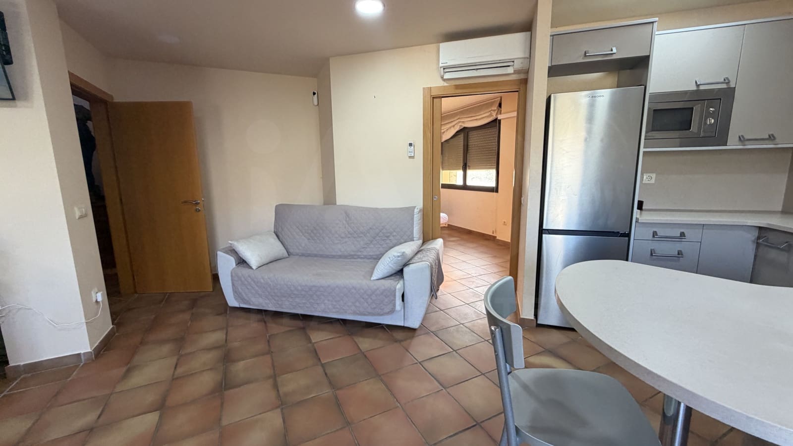 Chalet de 3 habitaciones en Ivars de Noguera en alquiler - 1.300 € (Ref: 10153259)