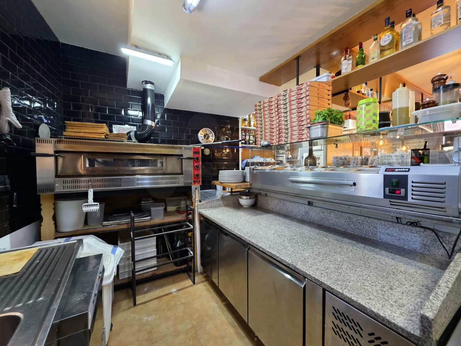 Local Comercial en Barcelona ciudad en venta - 90.000 € (Ref: 10153826)