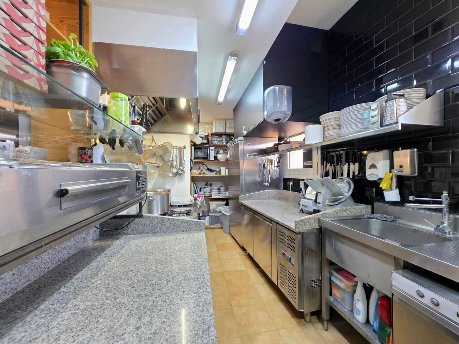 Local Comercial en Barcelona ciudad en venta - 90.000 € (Ref: 10153826)