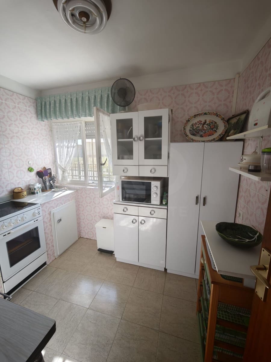 3 bedroom Townhouse for sale in Matanza with garage - € 99,000 (Ref: 10154244)
