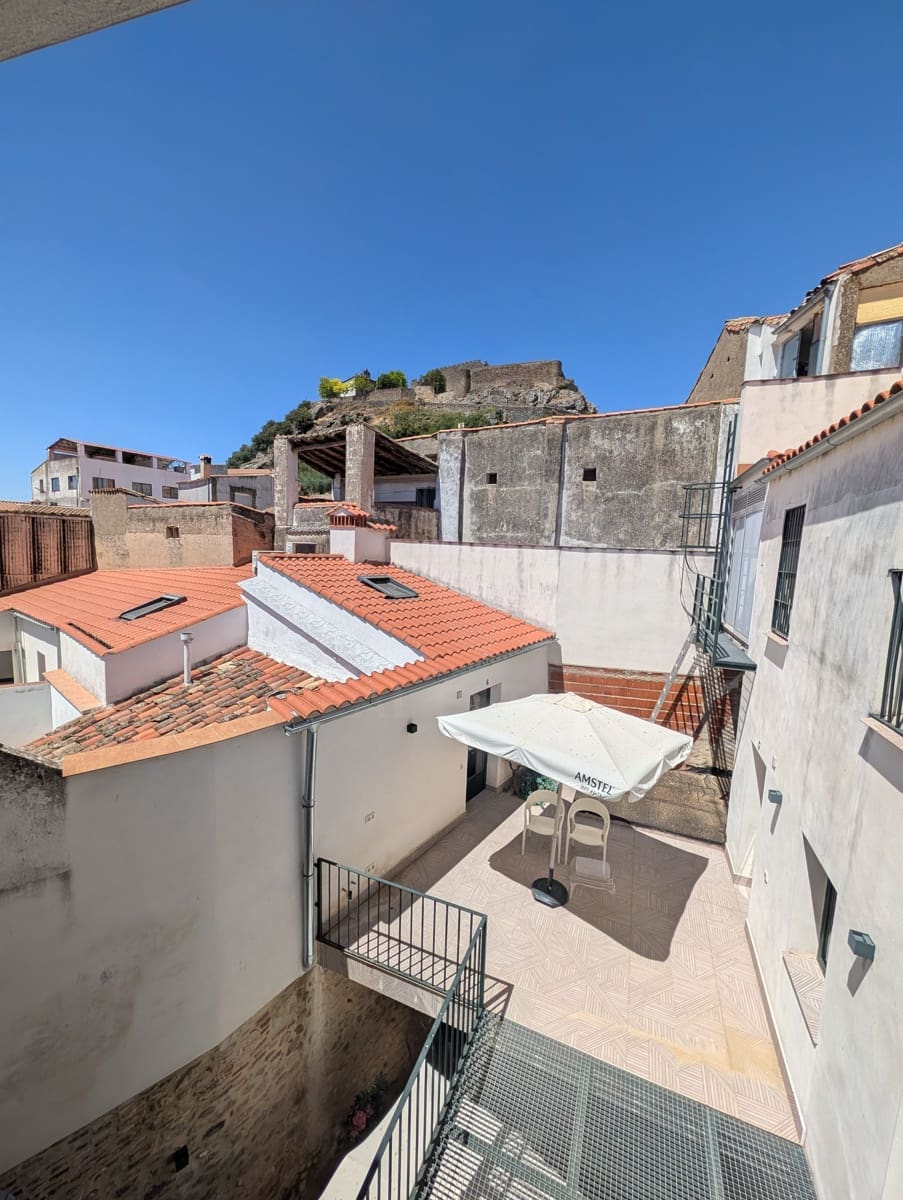 Commercial for sale in Montanchez - € 4,120,000 (Ref: 10154248)