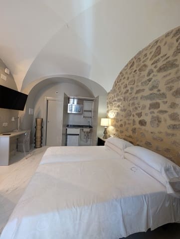 Commercieel te koop in Montánchez - € 4.120.000 (Ref: 10154248)