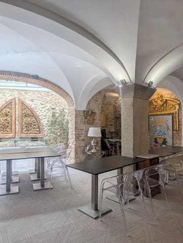 Commercieel te koop in Montánchez - € 4.120.000 (Ref: 10154248)