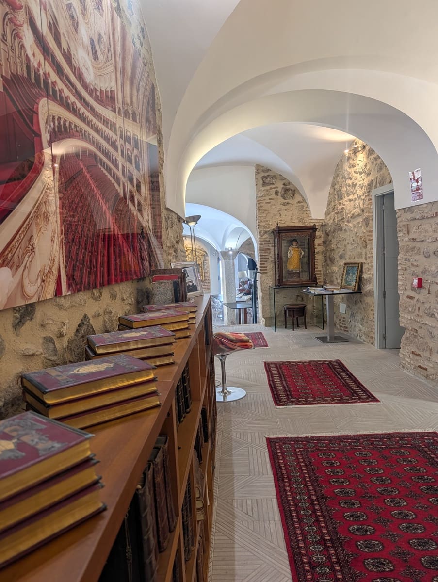 Commercial for sale in Montanchez - € 4,120,000 (Ref: 10154248)