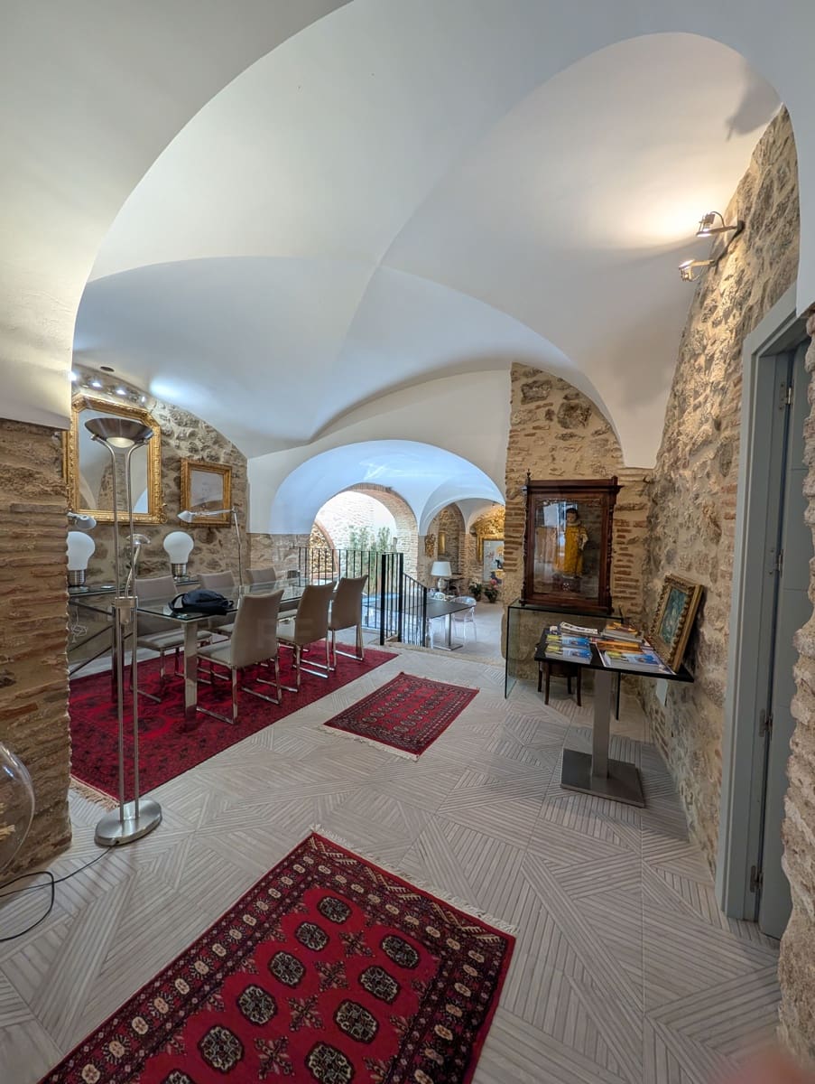 Commercial for sale in Montanchez - € 4,120,000 (Ref: 10154248)