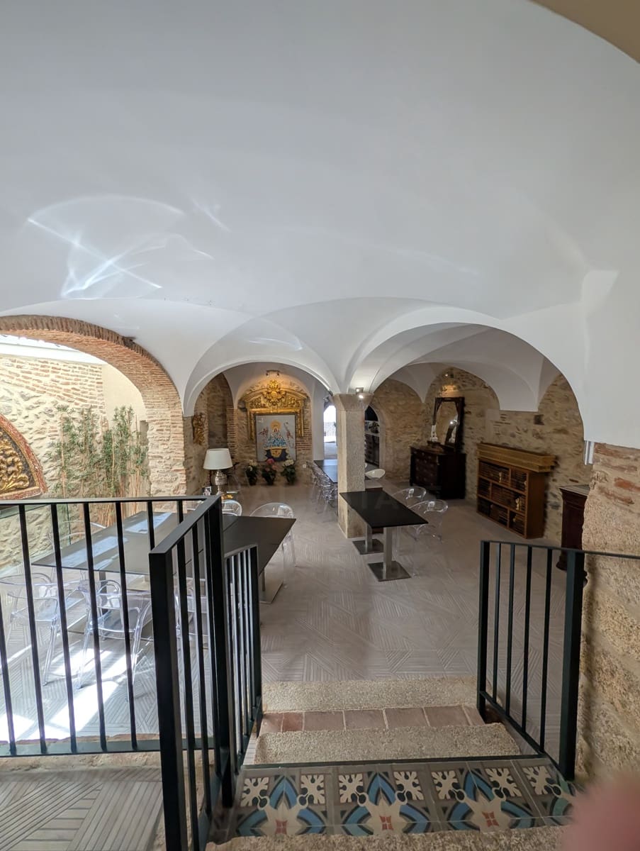 Commercial for sale in Montanchez - € 4,120,000 (Ref: 10154248)