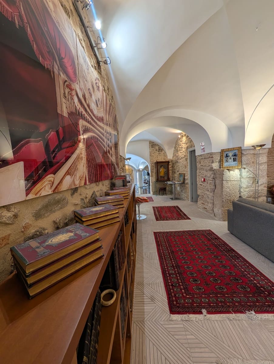 Commercial for sale in Montanchez - € 4,120,000 (Ref: 10154248)