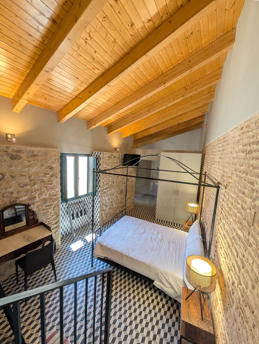 Commercial for sale in Montanchez - € 4,120,000 (Ref: 10154248)