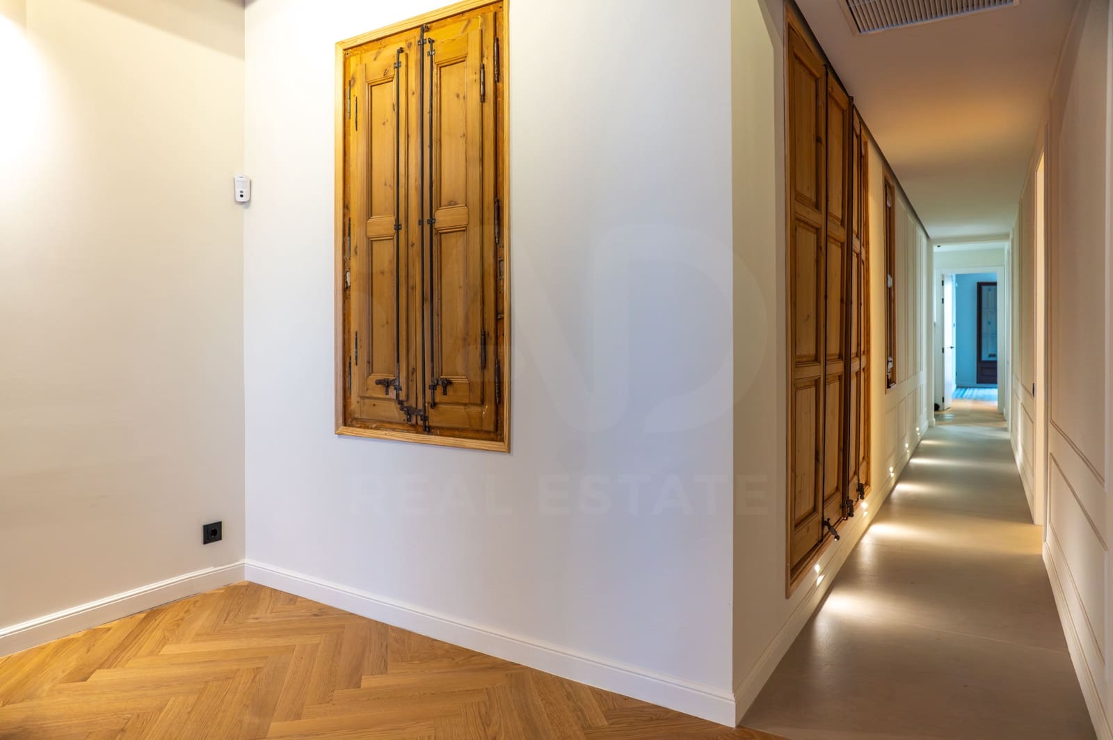 3 soveværelse Lejlighed til salg i Barcelona by - € 1.245.000 (Ref: 10154518)
