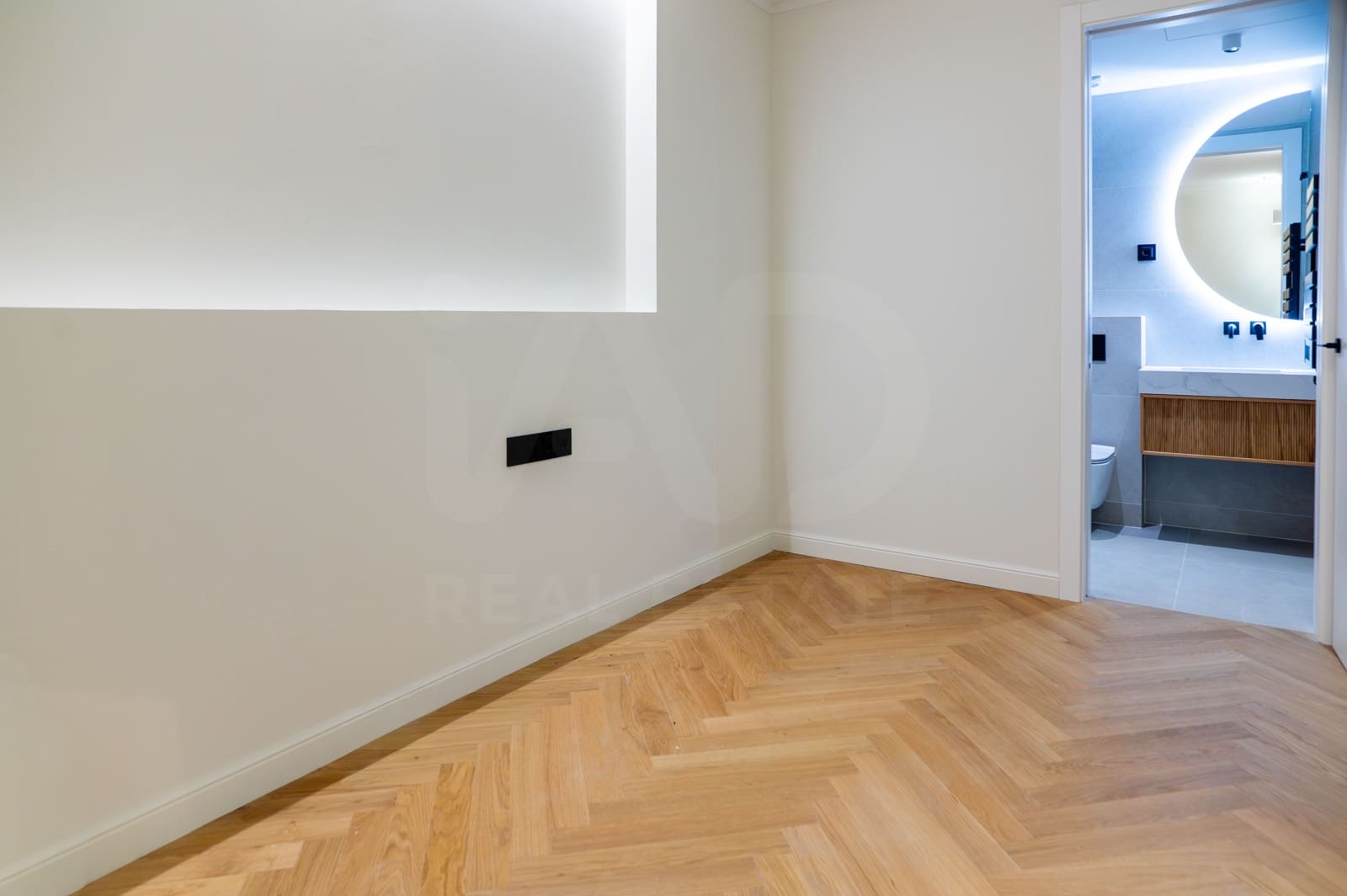 3 soveværelse Lejlighed til salg i Barcelona by - € 1.245.000 (Ref: 10154518)