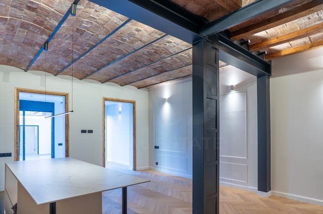 3 soveværelse Lejlighed til salg i Sant Antoni, Barcelona by - € 1.245.000 (Ref: 10154518)