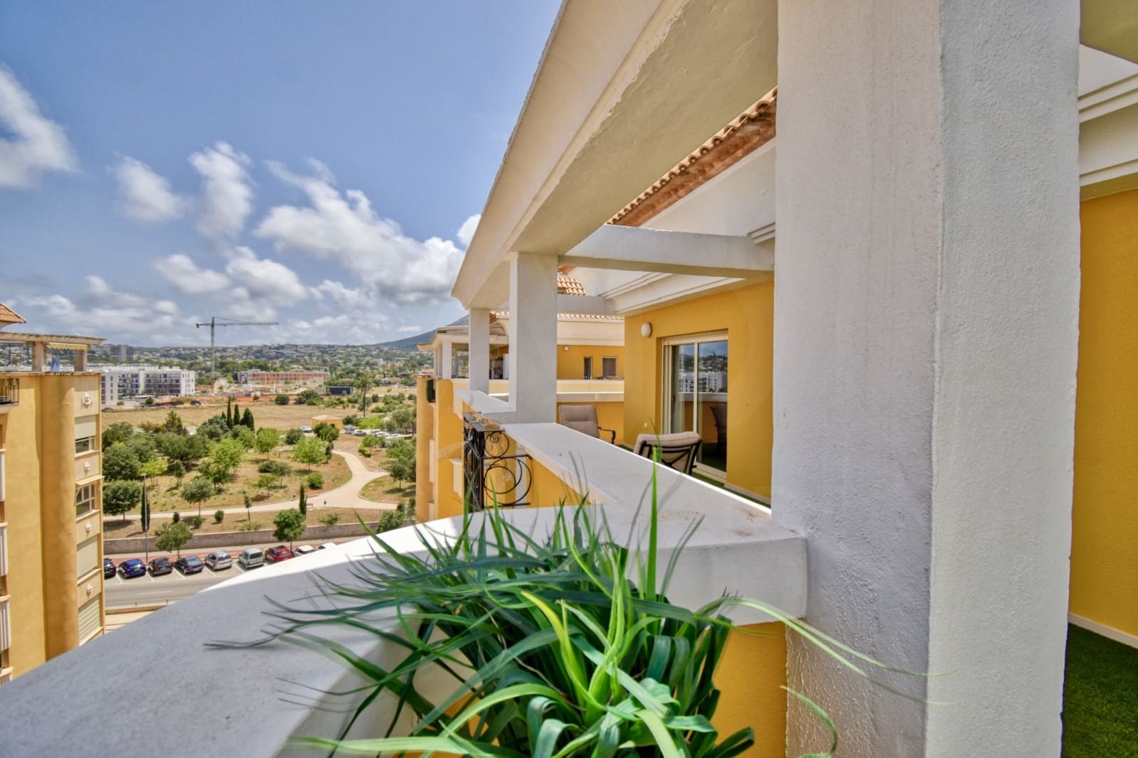 5 bedroom Apartment for rent in Denia with pool garage - € 2,500 (Ref: 10154522)