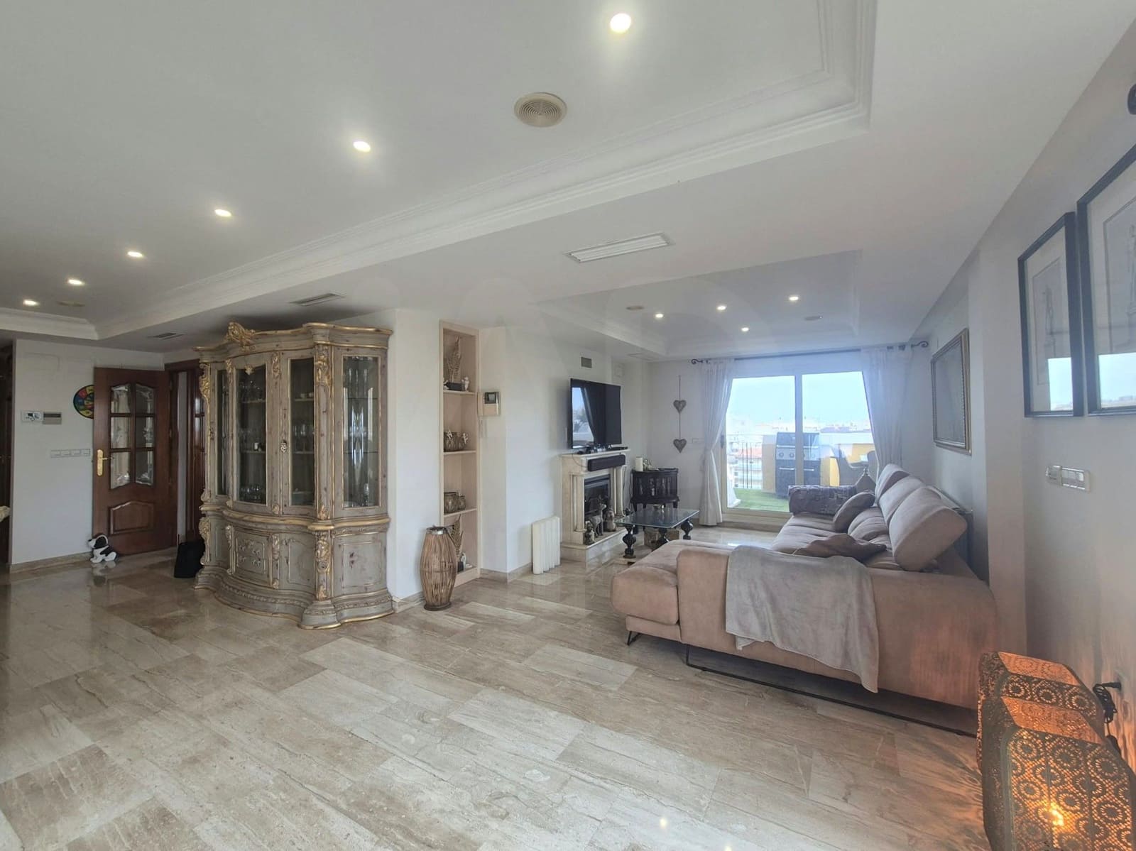 5 bedroom Apartment for rent in Denia with pool garage - € 2,500 (Ref: 10154522)
