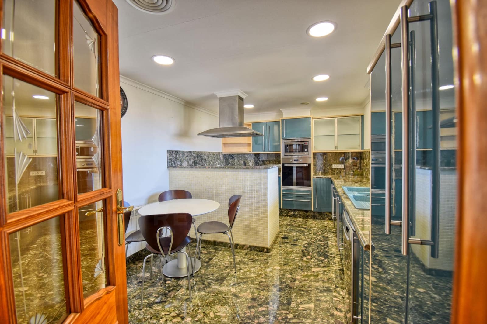 5 bedroom Apartment for rent in Denia with pool garage - € 2,500 (Ref: 10154522)