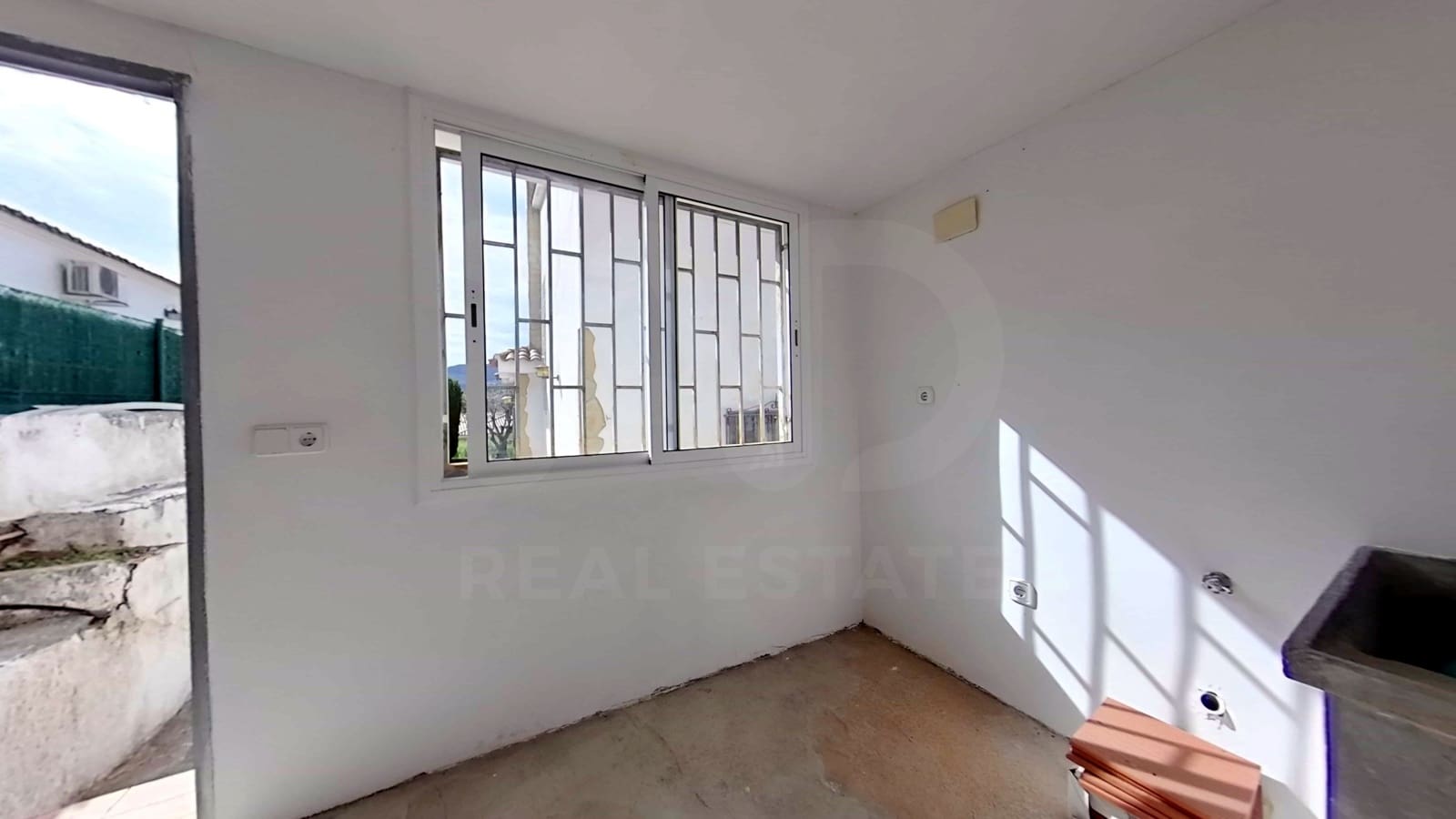 3 soveværelse Villa til salg i Vallirana med garage - € 395.000 (Ref: 10154523)