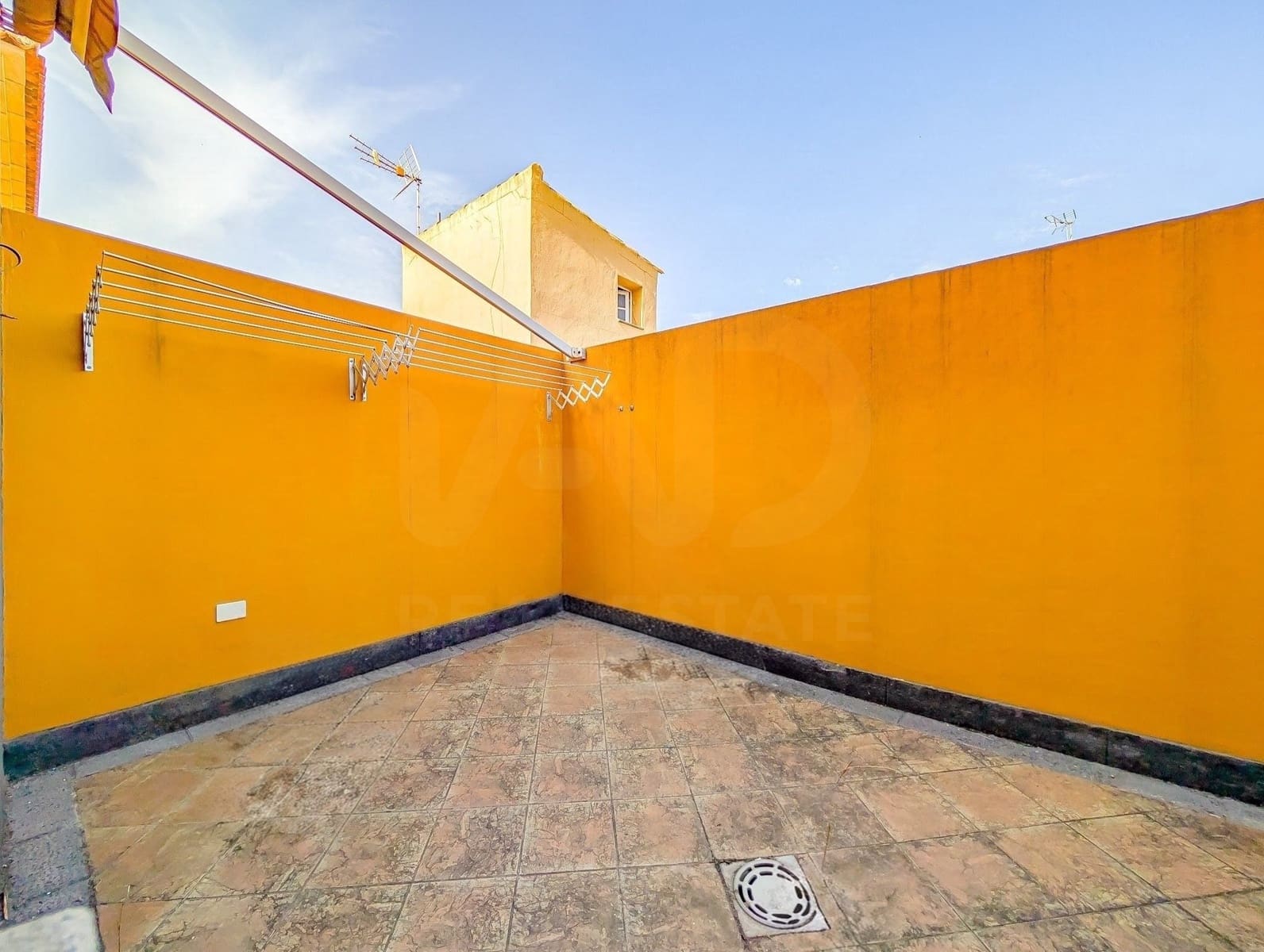 Adosado de 3 habitaciones en San Cristóbal de La Laguna en venta con garaje - 379.000 € (Ref: 10155251)