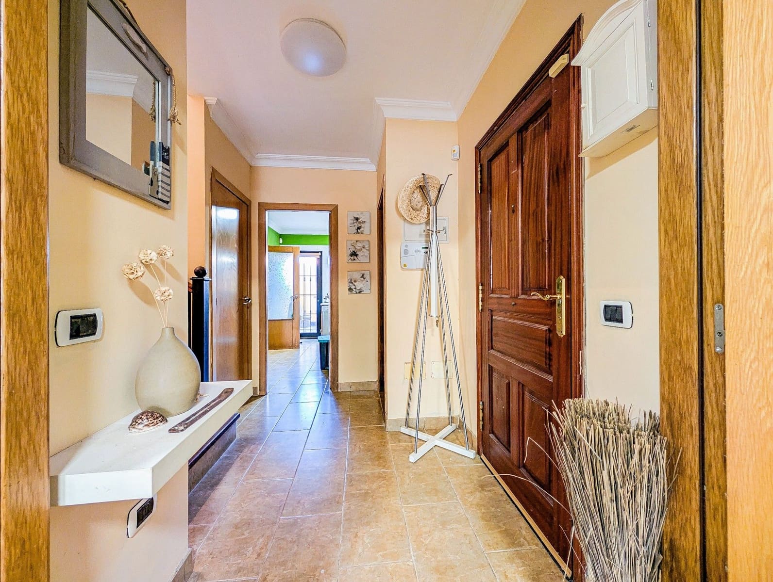 Adosado de 3 habitaciones en San Cristóbal de La Laguna en venta con garaje - 379.000 € (Ref: 10155251)