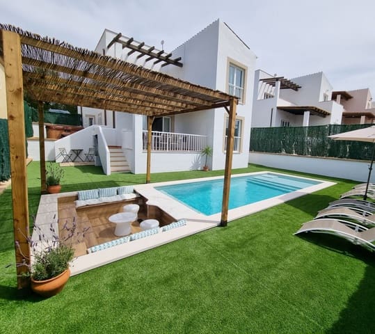 4 makuuhuone Huvila myytävänä paikassa Cala Murada, Manacor mukana uima-altaan - 999 999 € (Ref: 10156812)