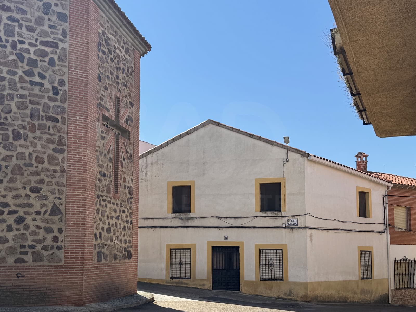 3 bedroom Townhouse for sale in La Nava de Ricomalillo - € 54,900 (Ref: 10156818)