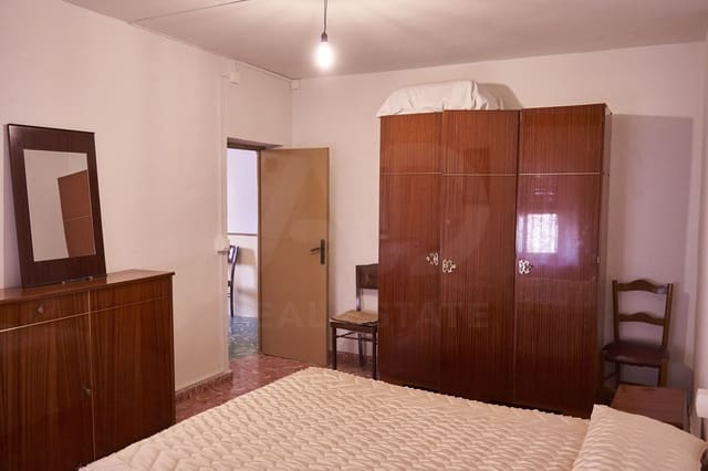 3 bedroom Townhouse for sale in La Nava de Ricomalillo - € 54,900 (Ref: 10156818)