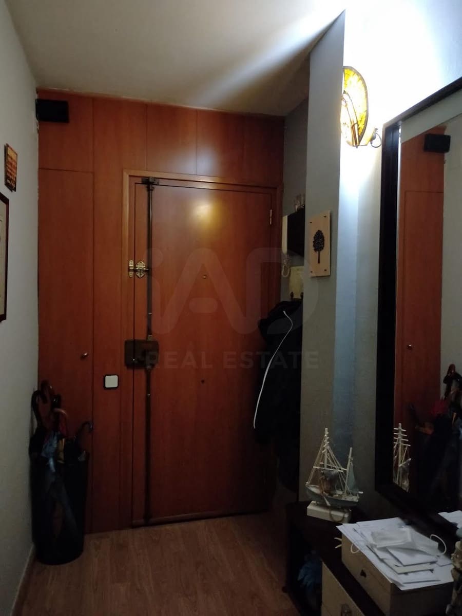 4 chambre Appartement à vendre à Terrassa - 195 000 € (Ref: 10157101)