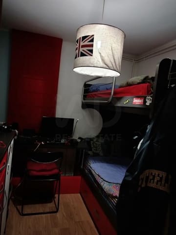 4 chambre Appartement à vendre à Terrassa - 195 000 € (Ref: 10157101)