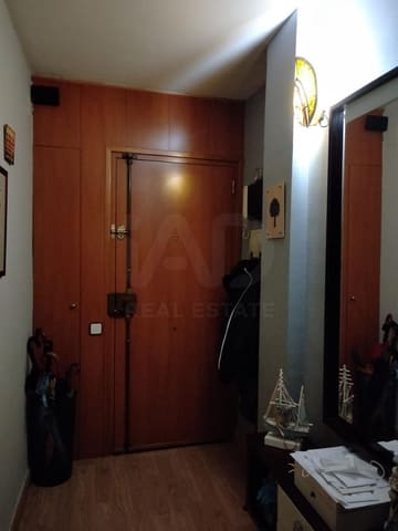 4 chambre Appartement à vendre à Terrassa - 195 000 € (Ref: 10157101)