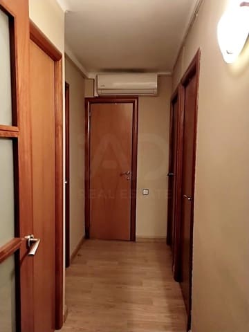 4 chambre Appartement à vendre à Terrassa - 195 000 € (Ref: 10157101)