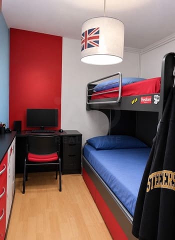 4 chambre Appartement à vendre à Terrassa - 195 000 € (Ref: 10157101)
