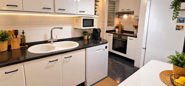 4 chambre Appartement à vendre à Terrassa - 195 000 € (Ref: 10157101)