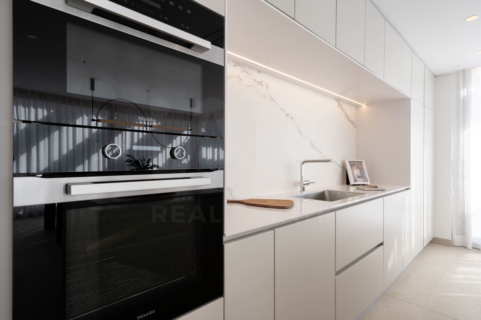 4 slaapkamer Penthouse te koop in Benahavis met zwembad garage - € 2.290.000 (Ref: 10157103)