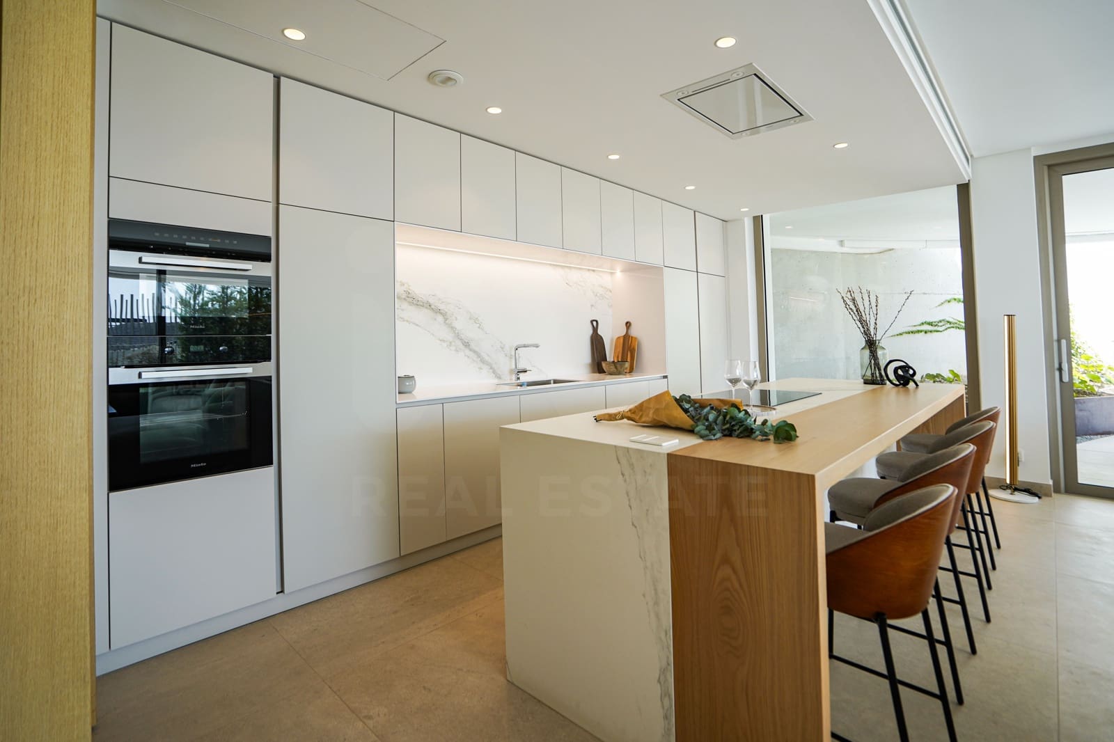 4 slaapkamer Penthouse te koop in Benahavis met zwembad garage - € 2.290.000 (Ref: 10157103)