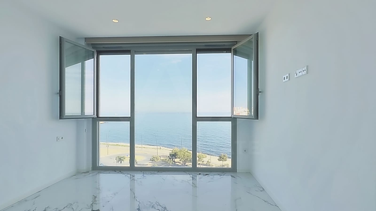 3 soverom Penthouse til salgs i La Villajoyosa / Vila Joiosa med svømmebasseng garasje - € 1 650 000 (Ref: 10157106)