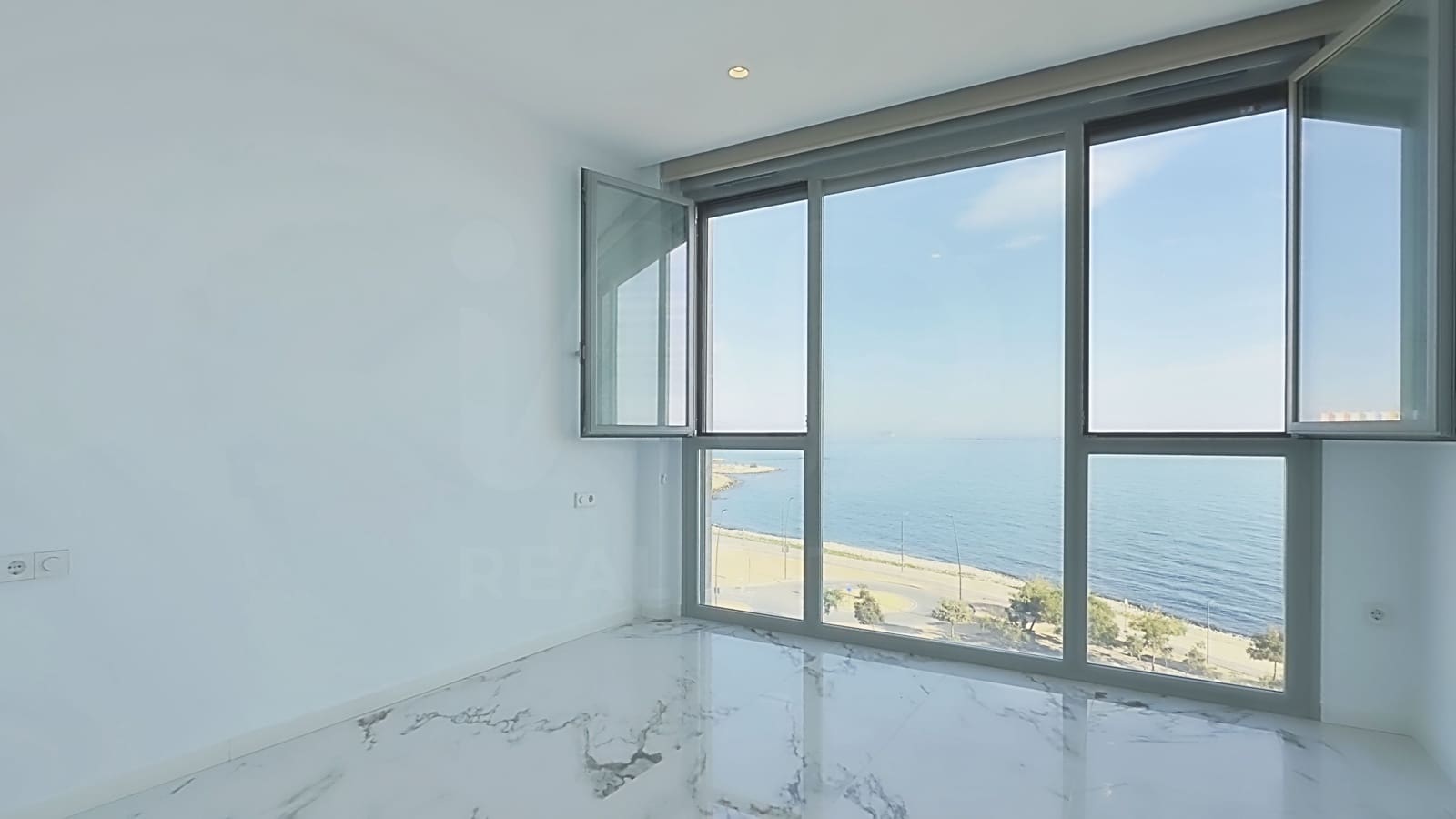 3 soverom Penthouse til salgs i La Villajoyosa / Vila Joiosa med svømmebasseng garasje - € 1 650 000 (Ref: 10157106)